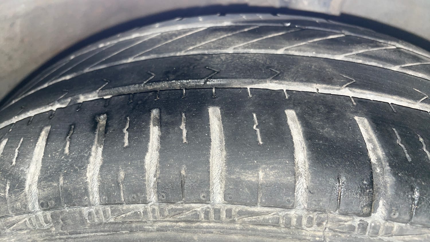 Used 2020 Hyundai Grand i10 Sportz 1.2 Kappa VTVT Petrol Manual tyres RIGHT FRONT TYRE TREAD VIEW