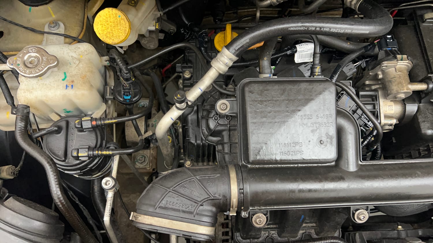Used 2024 Renault Triber RXZ Petrol Manual engine ENGINE RIGHT SIDE VIEW
