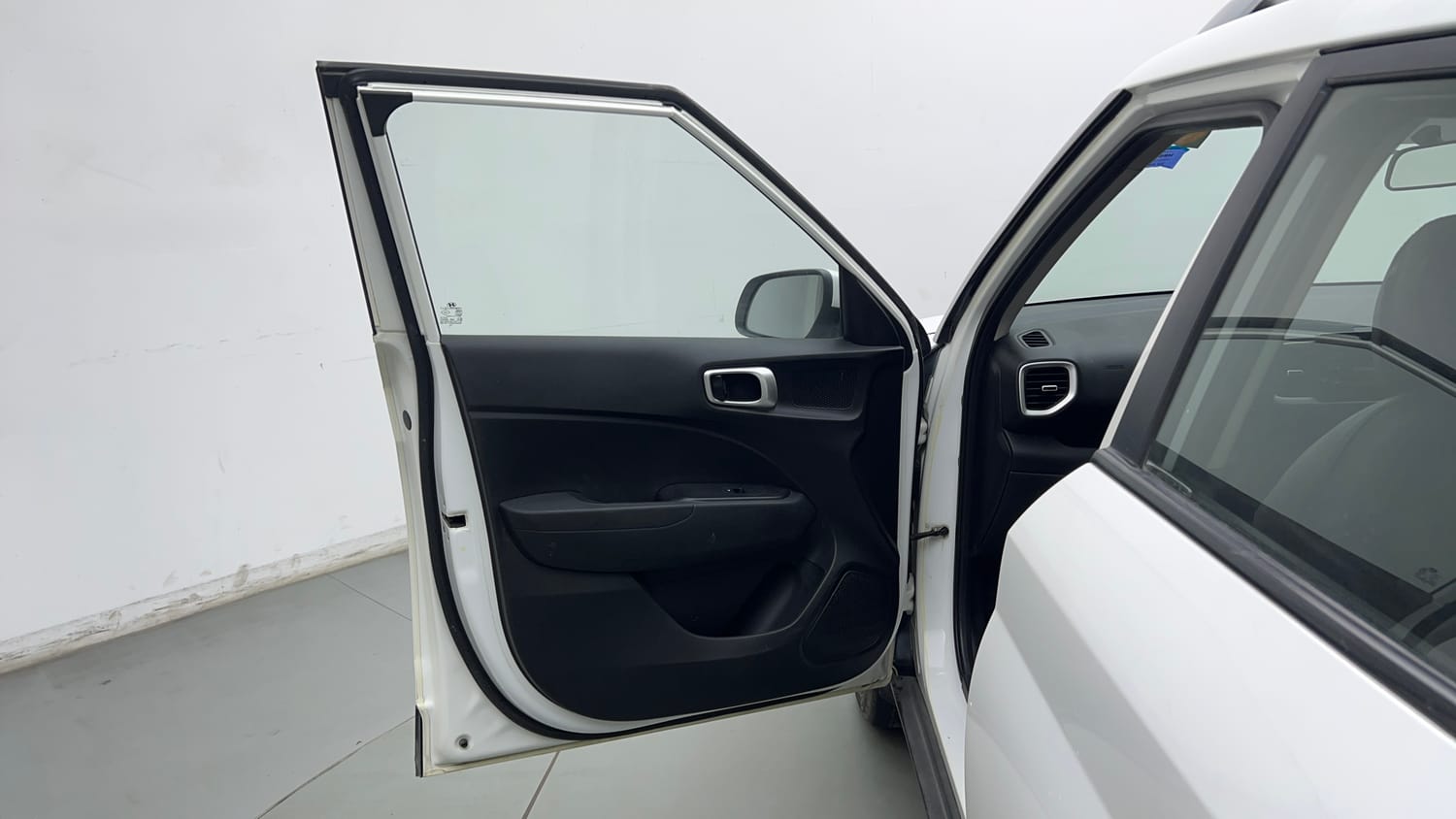 Used 2021 Hyundai Venue S 1.2 Petrol Petrol Manual interior LEFT FRONT DOOR OPEN VIEW