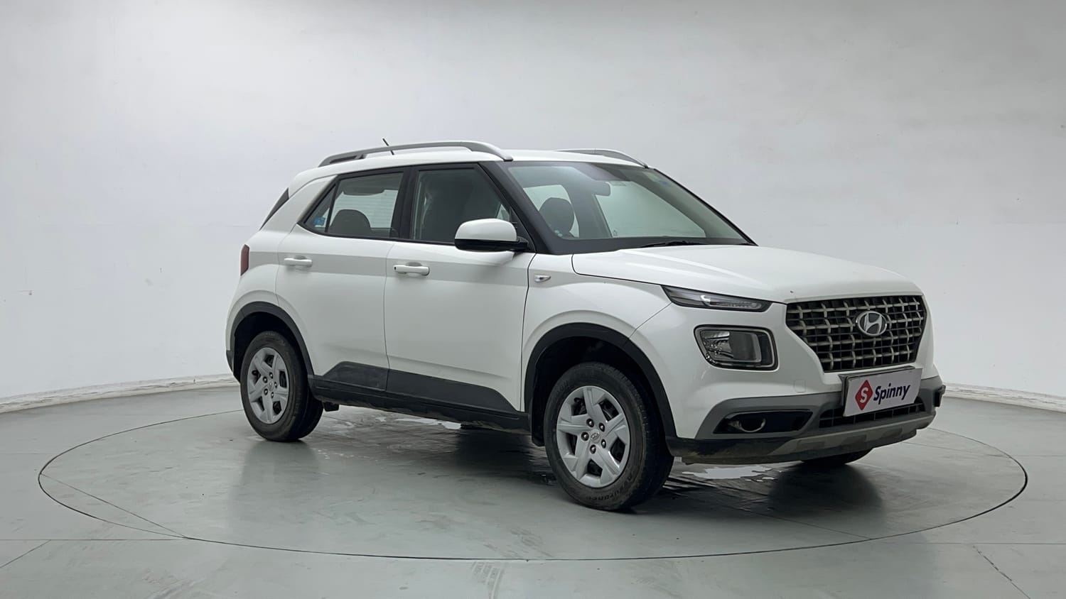 Used 2021 Hyundai Venue S 1.2 Petrol Petrol Manual exterior RIGHT FRONT CORNER VIEW