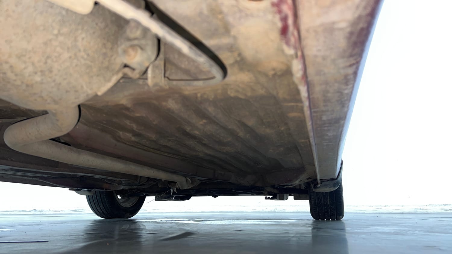 Used 2018 Honda Amaze 1.2 V CVT Petrol Petrol Automatic extra REAR RIGHT UNDERBODY VIEW