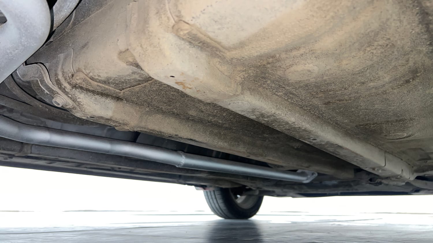 Used 2019 Hyundai Elite i20 Asta 1.2 (O) CVT Petrol Automatic extra REAR RIGHT UNDERBODY VIEW