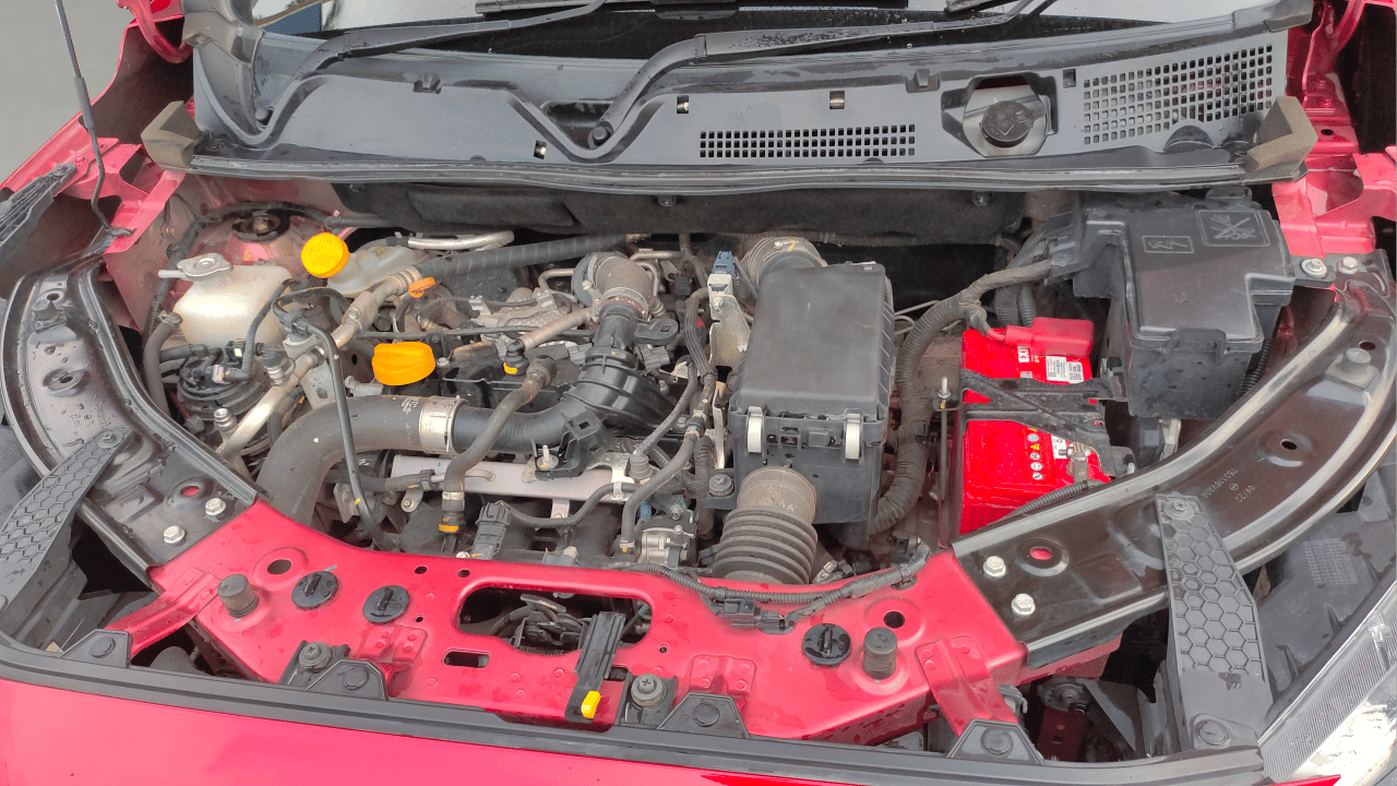 Used 2022 Nissan Magnite XV Premium Turbo CVT Dual Tone Petrol Automatic engine ENGINE LEFT SIDE VIEW