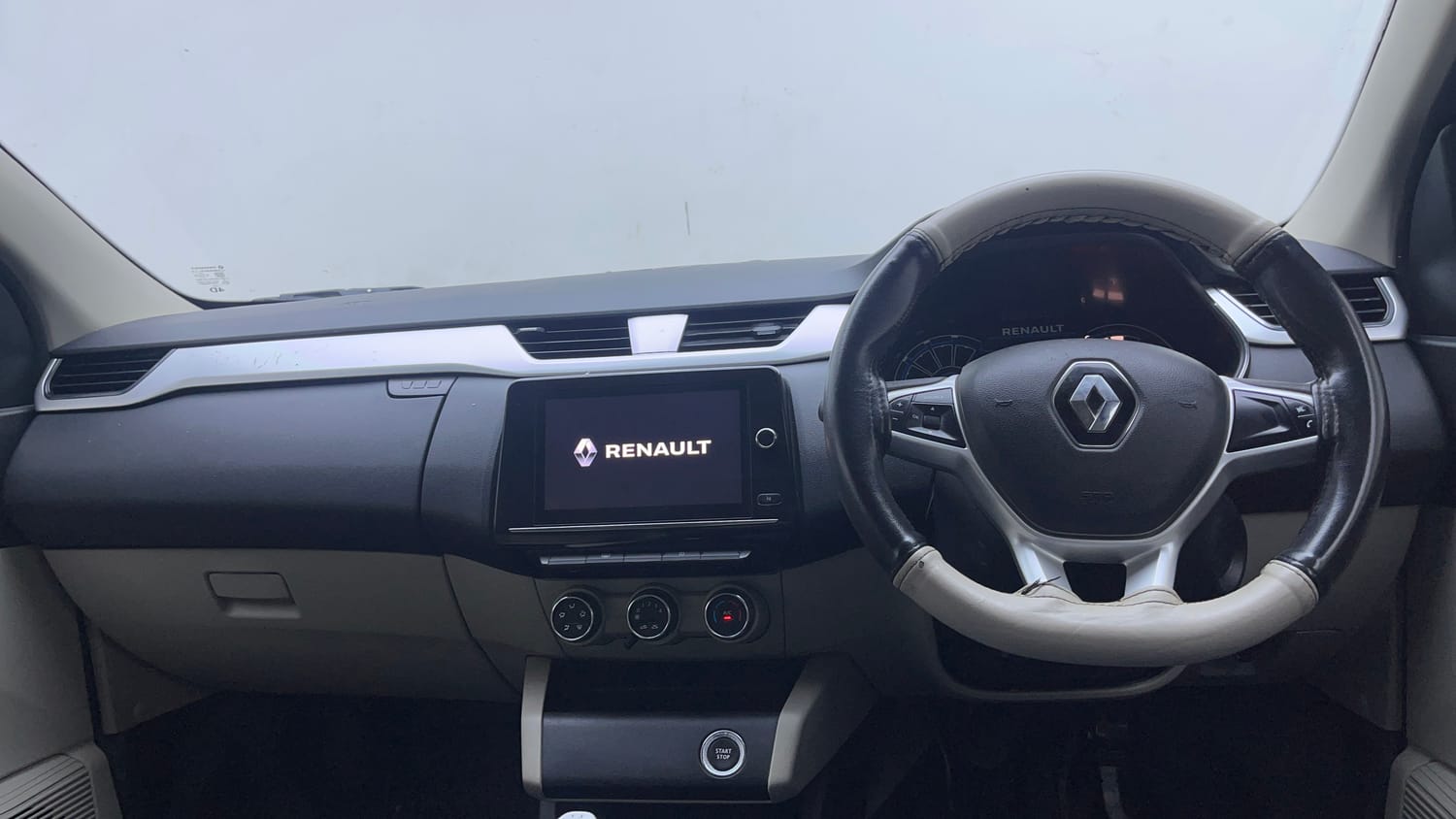 Used 2021 Renault Triber RXZ Petrol Manual interior DASHBOARD VIEW