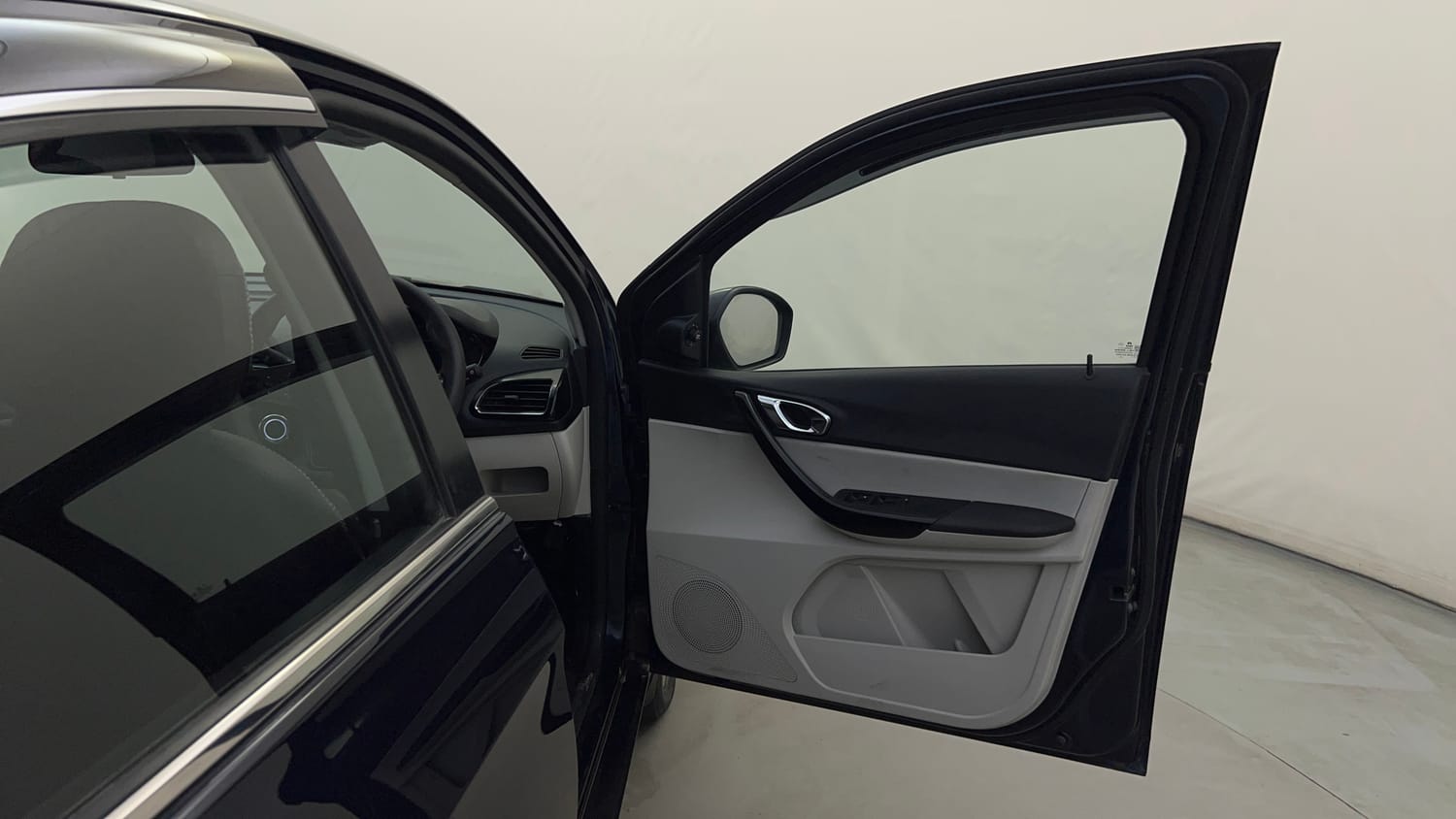 Used 2022 Tata Tigor XZA Plus Petrol Automatic interior RIGHT FRONT DOOR OPEN VIEW
