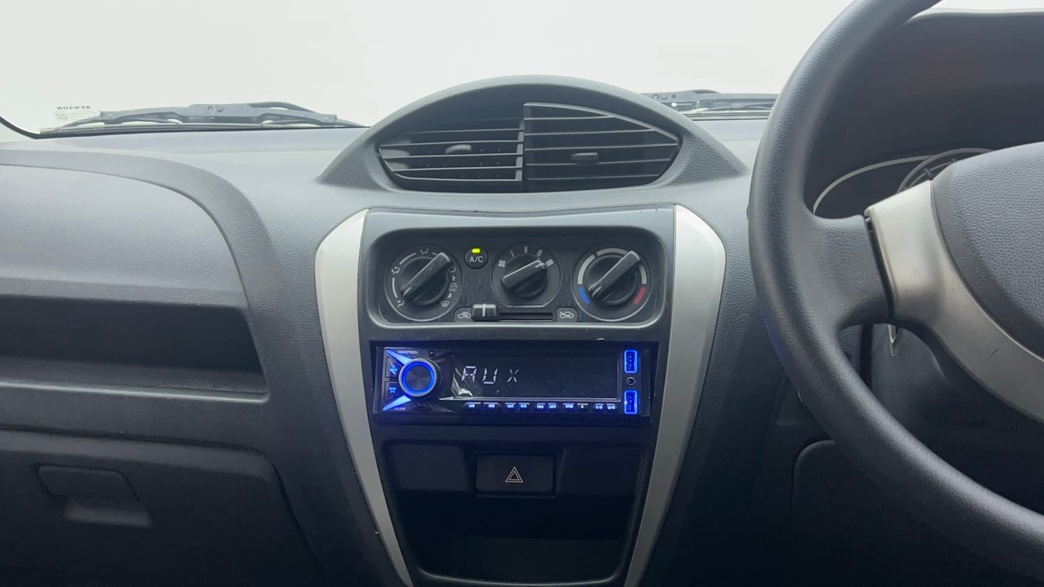 Used 2017 Maruti Suzuki Alto 800 VXi Petrol Manual interior MUSIC SYSTEM & AC CONTROL VIEW