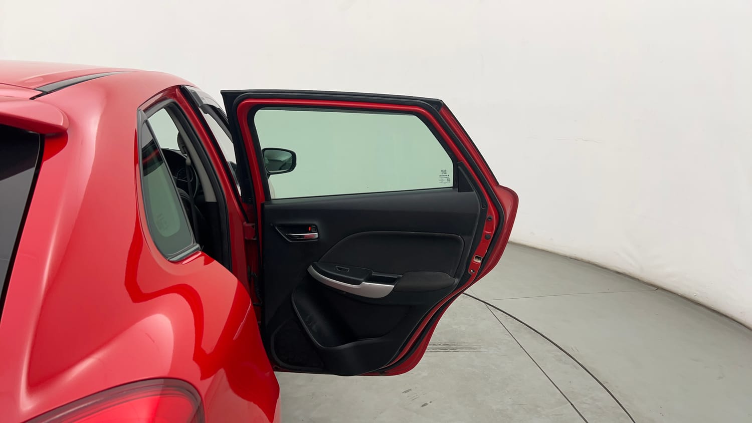 Used 2018 Maruti Suzuki Baleno Alpha 1.2 Petrol Manual interior RIGHT REAR DOOR OPEN VIEW