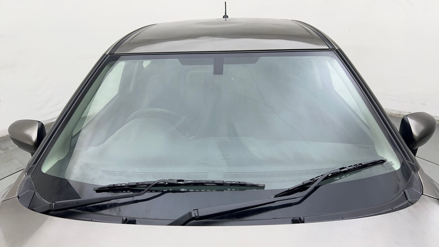 Used 2019 Maruti Suzuki Baleno Zeta Automatic Petrol Automatic exterior FRONT WINDSHIELD VIEW