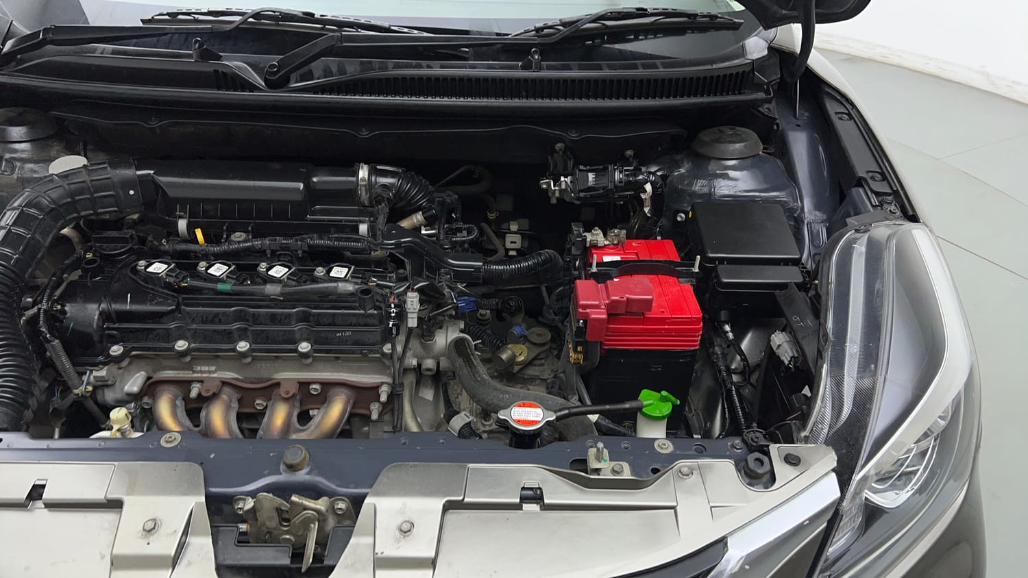 Used 2021 Maruti Suzuki Baleno Zeta Petrol Manual engine ENGINE LEFT SIDE VIEW