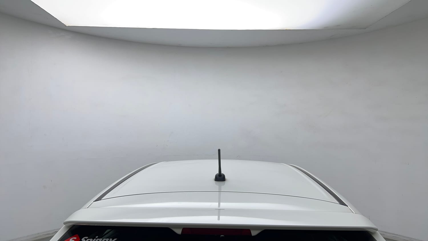 Used 2017 Maruti Suzuki Baleno Zeta 1.2 Petrol Manual exterior EXTERIOR ROOF VIEW