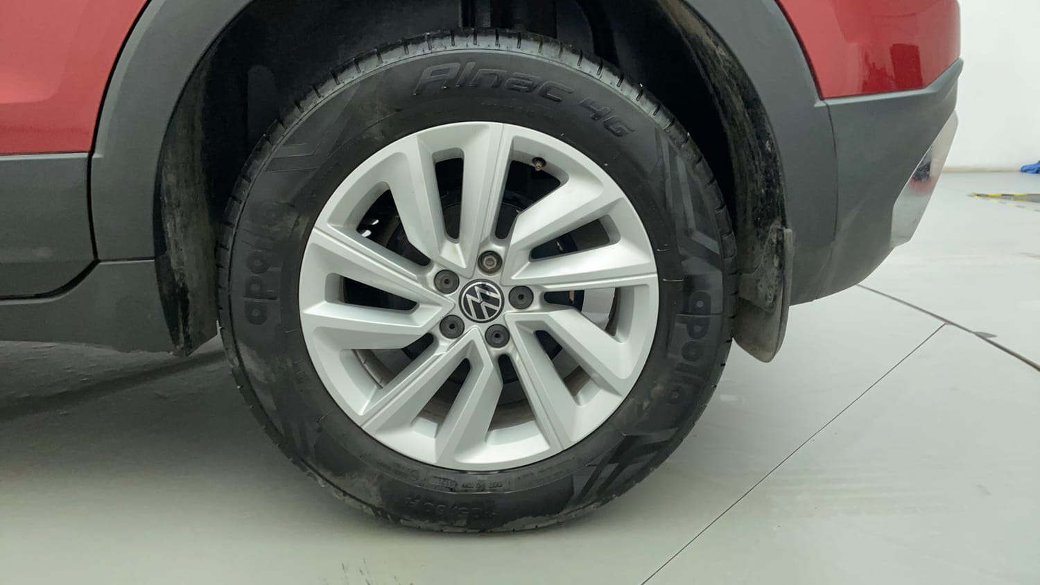 Used 2022 Volkswagen Taigun GT 1.5 TSI MT Petrol Manual tyres LEFT REAR TYRE RIM VIEW
