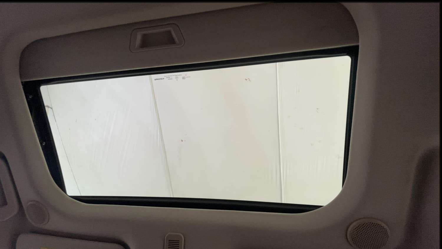 Used 2023 Mahindra Scorpio N Z8 L Petrol AT 7 STR Petrol Automatic top_features Sunroof