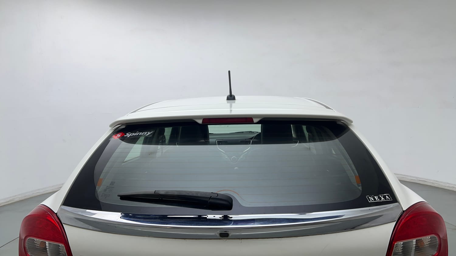 Used 2017 Maruti Suzuki Baleno Zeta 1.2 Petrol Manual exterior BACK WINDSHIELD VIEW