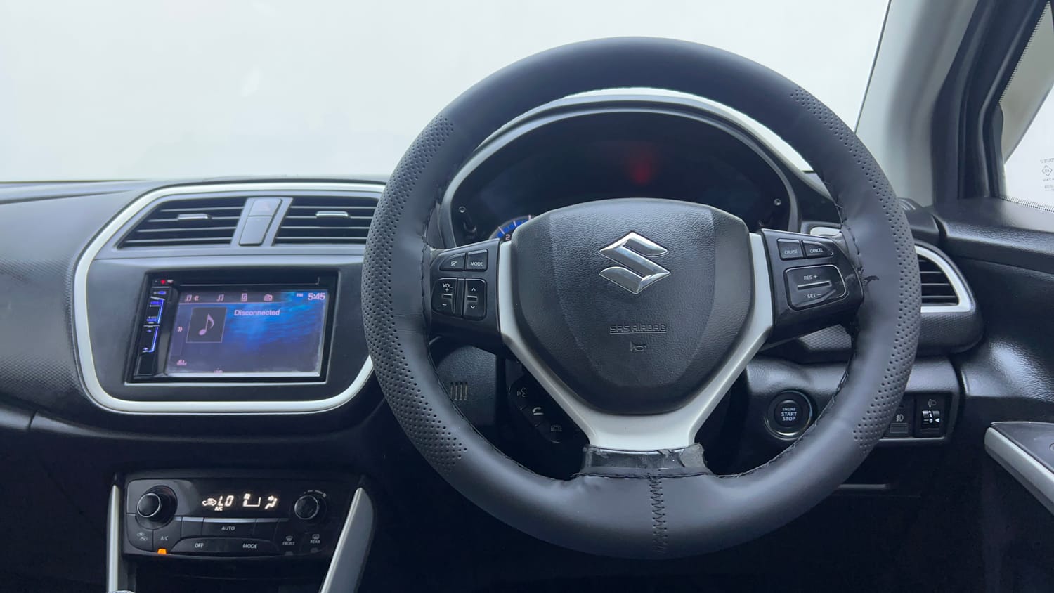Used 2015 Maruti Suzuki S-Cross Alpha 1.3 Diesel Manual interior STEERING VIEW