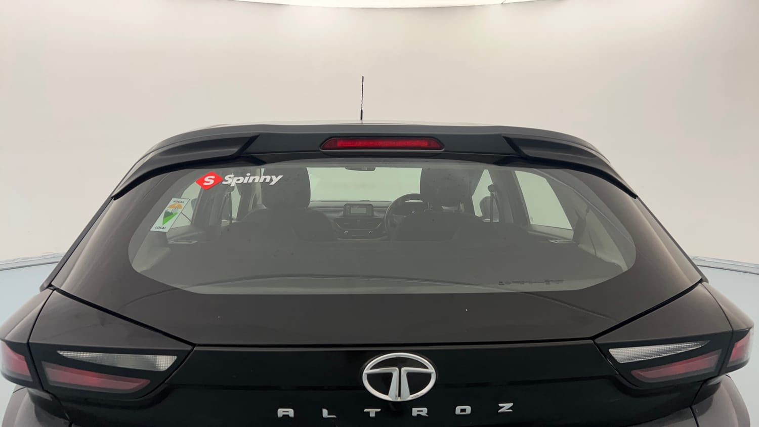 Used 2021 Tata Altroz XM Petrol Petrol Manual exterior BACK WINDSHIELD VIEW