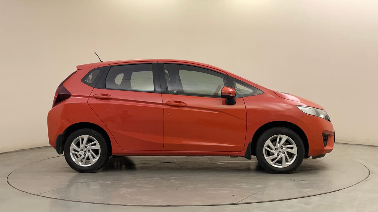 Used 2016 Honda Jazz V Petrol Petrol Manual exterior RIGHT SIDE VIEW