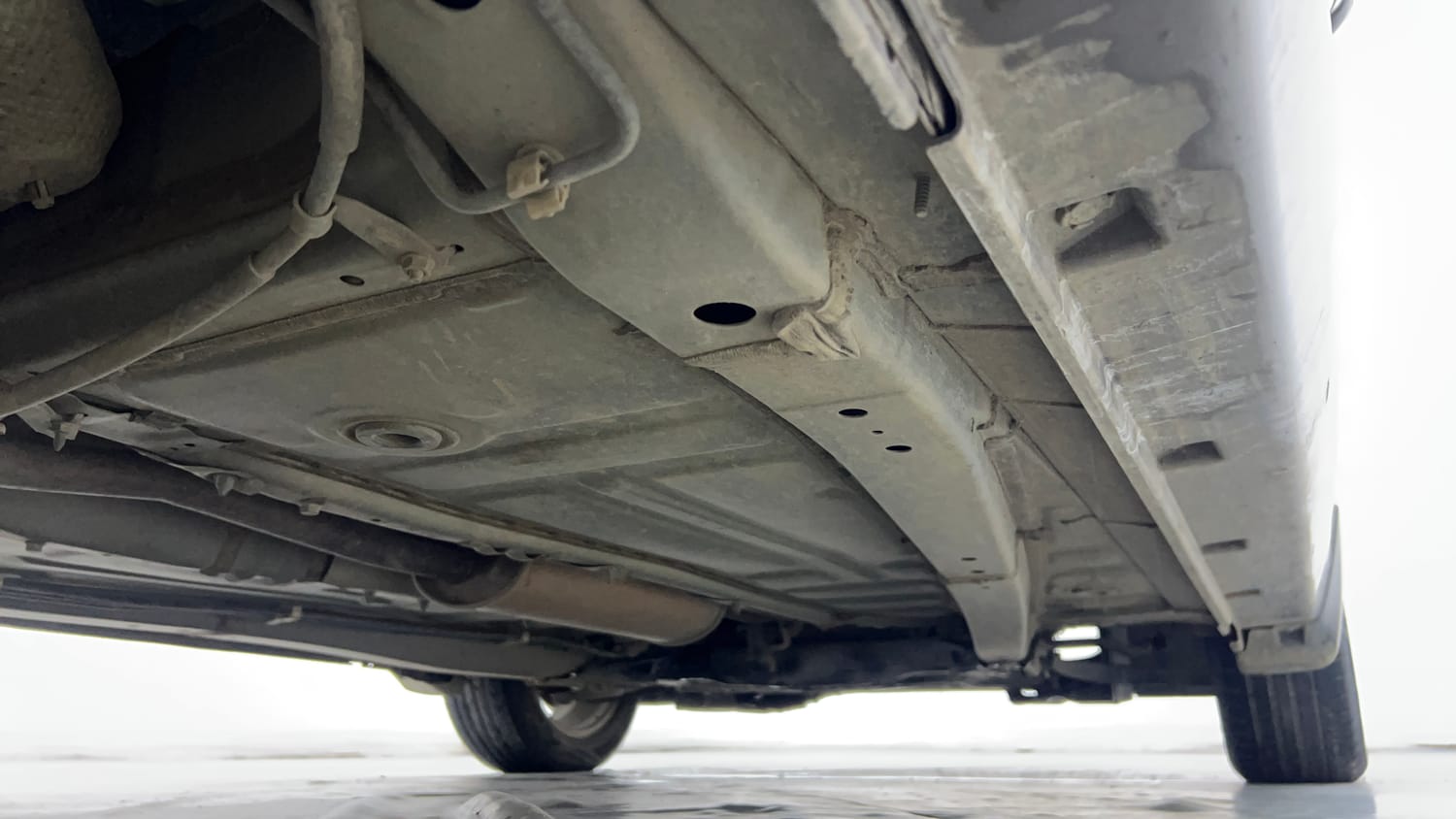 Used 2019 Maruti Suzuki Baleno Zeta Automatic Petrol Automatic extra REAR RIGHT UNDERBODY VIEW