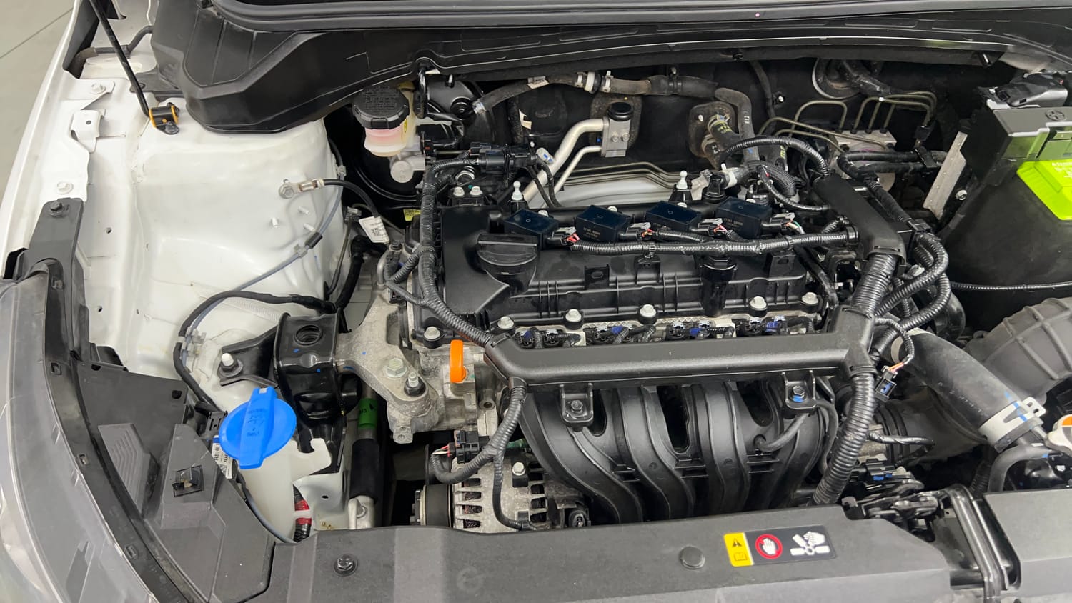 Used 2022 Hyundai i20 Sportz 1.2 IVT Petrol Automatic engine ENGINE RIGHT SIDE VIEW