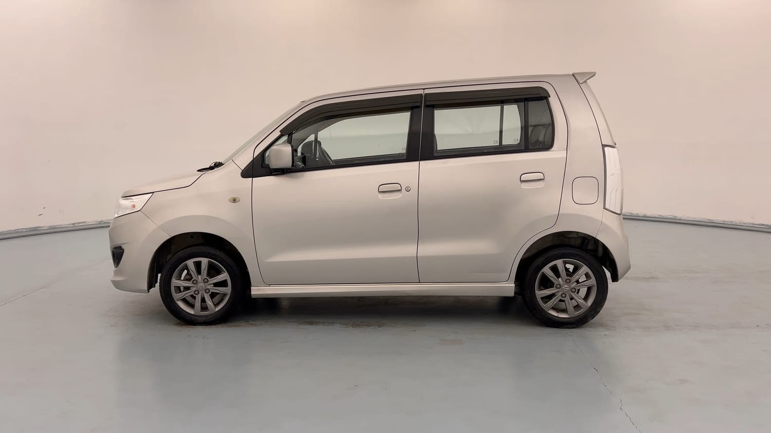 Used 2017 Maruti Suzuki Wagon R VXI+ Petrol Manual exterior LEFT SIDE VIEW