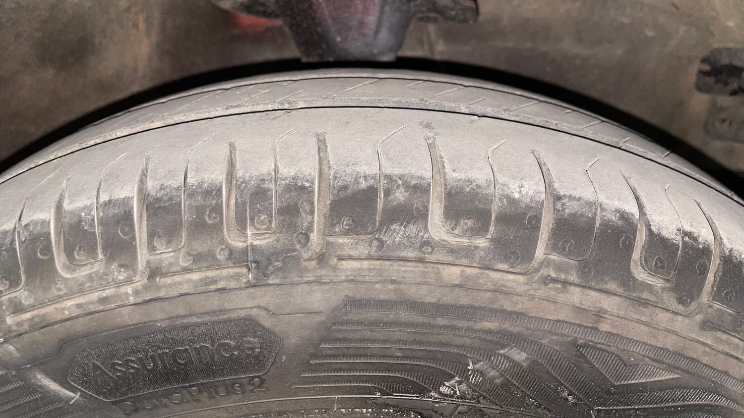 Used 2012 Hyundai i10 Era 1.1 iRDE2 Petrol Manual tyres RIGHT FRONT TYRE TREAD VIEW