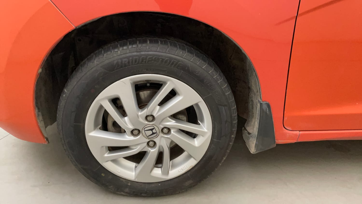 Used 2016 Honda Jazz V Petrol Petrol Manual tyres LEFT FRONT TYRE RIM VIEW