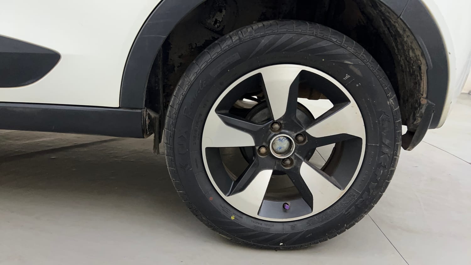 Used 2018 Tata Nexon XZA Plus Diesel Diesel Automatic tyres LEFT REAR TYRE RIM VIEW