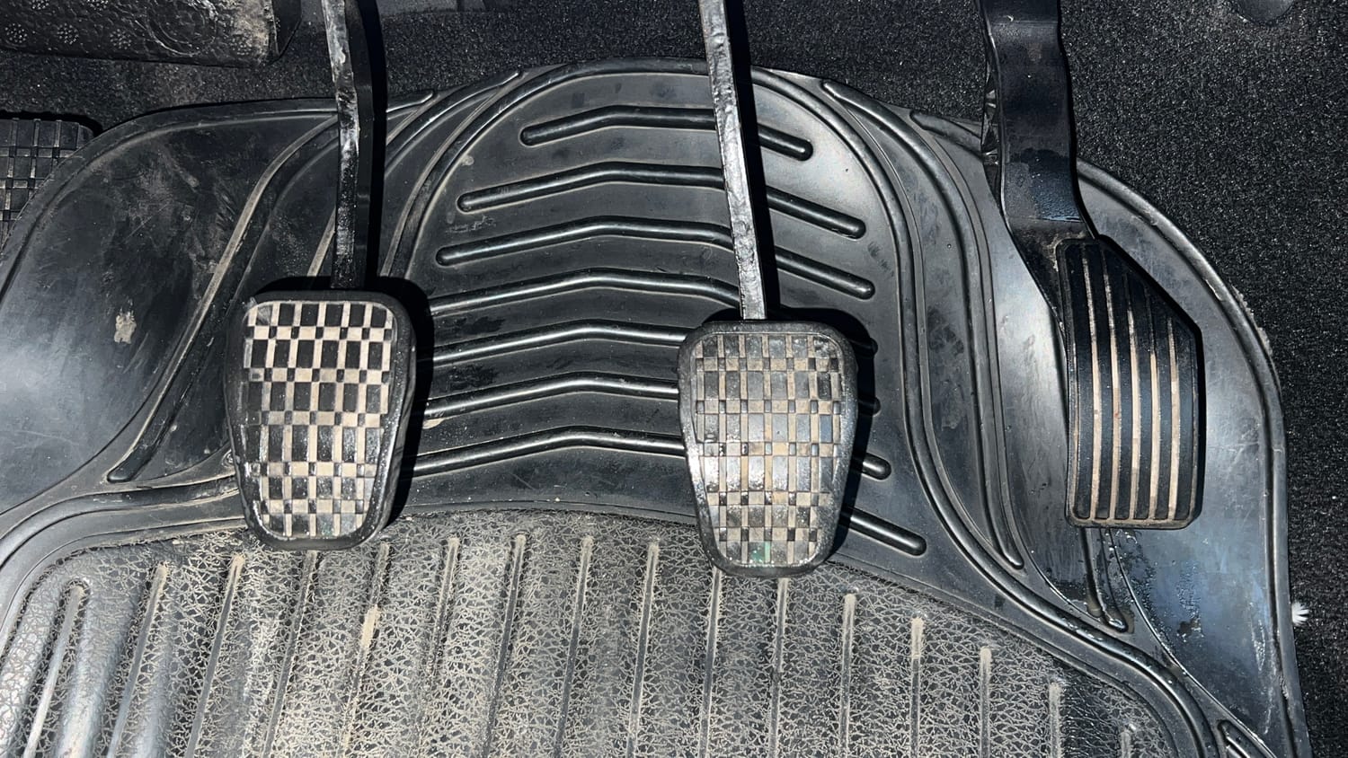 Used 2022 Tata Altroz XE Petrol Petrol Manual interior PEDALS VIEW
