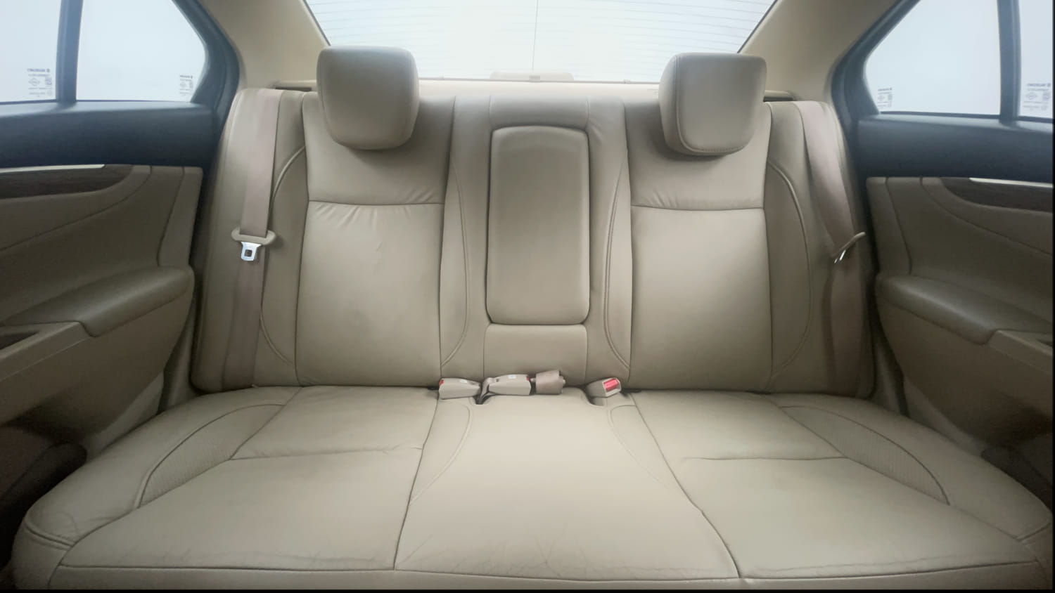 Used 2019 Maruti Suzuki Ciaz Alpha Hybrid 1.5 Petrol Manual interior REAR SEAT CONDITION VIEW