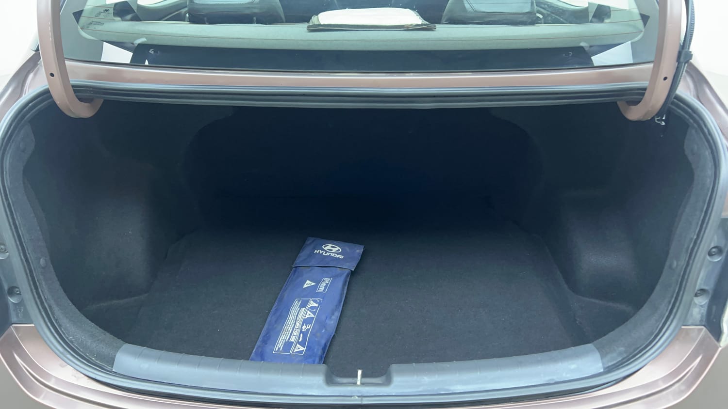 Used 2020 Hyundai Aura SX Plus 1.2 AMT Petrol Petrol Automatic interior DICKY INSIDE VIEW