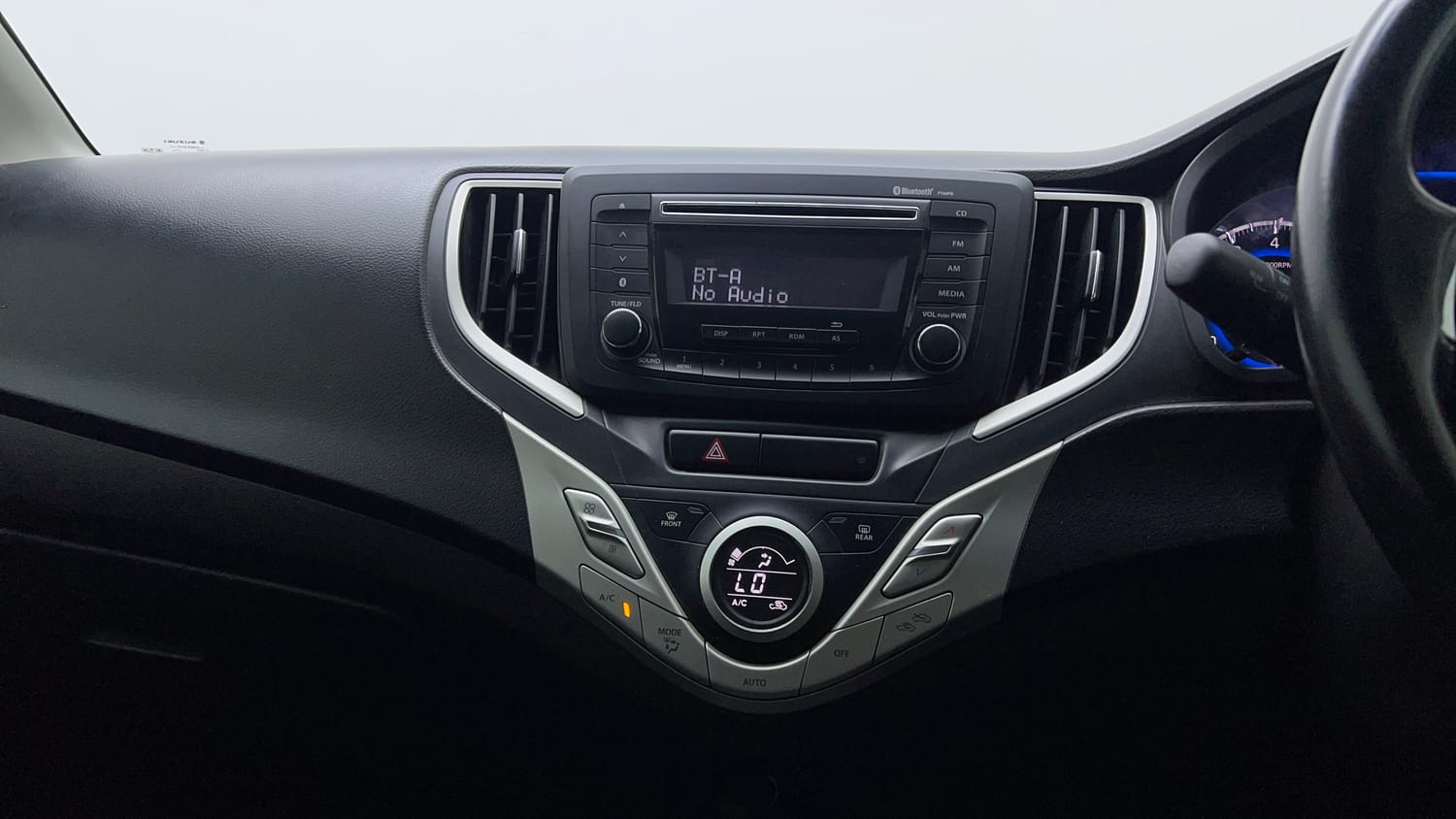 Used 2017 Maruti Suzuki Baleno Zeta 1.2 Petrol Manual interior MUSIC SYSTEM & AC CONTROL VIEW