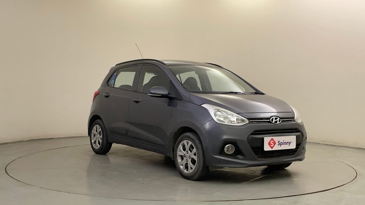 Used 2016 Hyundai Grand i10 Sportz 1.2 Kappa VTVT Petrol Manual exterior RIGHT FRONT CORNER VIEW