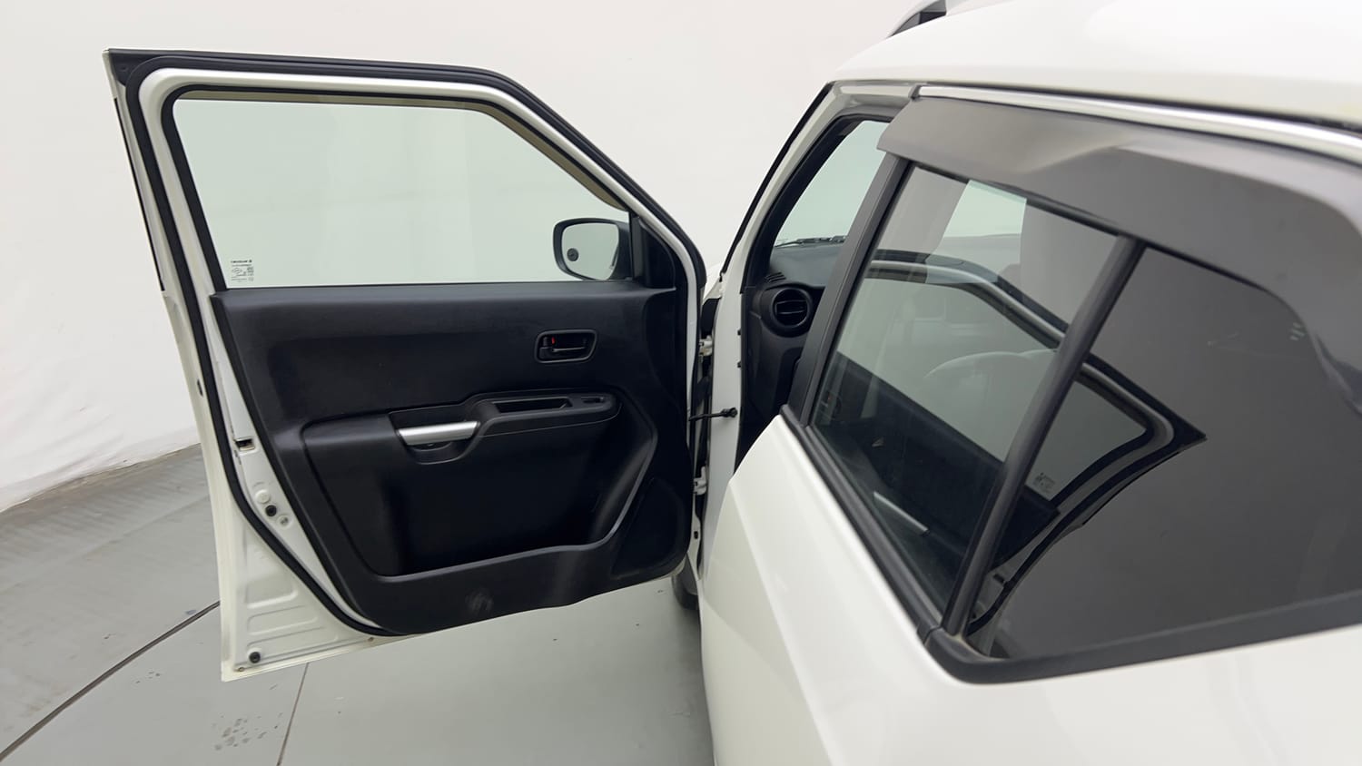 Used 2023 Maruti Suzuki Ignis Sigma 1.2 MT Petrol Manual interior LEFT FRONT DOOR OPEN VIEW