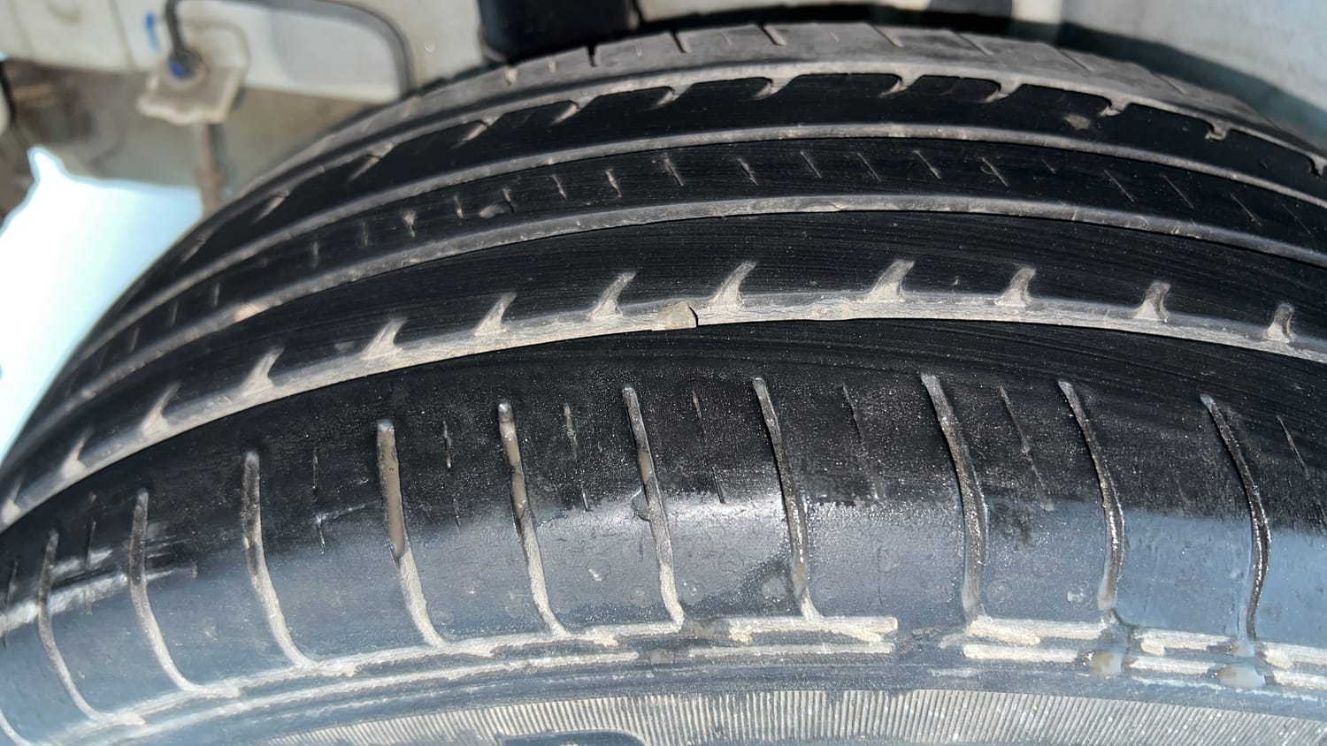 Used 2021 Hyundai Venue S 1.2 Petrol Petrol Manual tyres RIGHT REAR TYRE TREAD VIEW