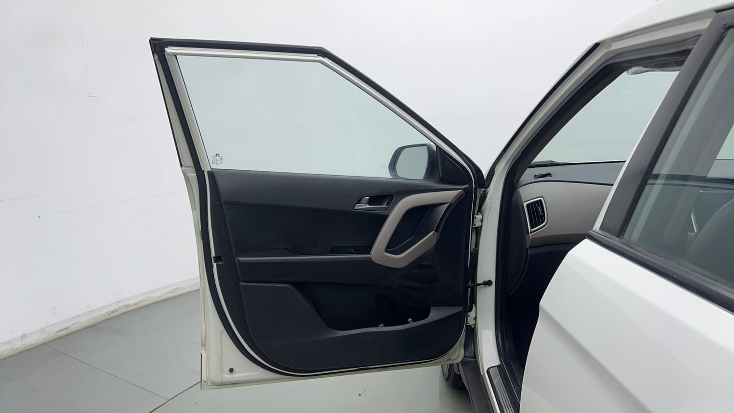 Used 2016 Hyundai Creta 1.6 SX Plus Petrol Petrol Manual interior LEFT FRONT DOOR OPEN VIEW