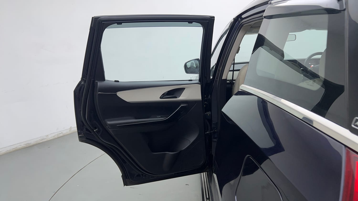 Used 2024 Mahindra XUV700 AX 5 Petrol AT 5 STR Petrol Automatic interior LEFT REAR DOOR OPEN VIEW