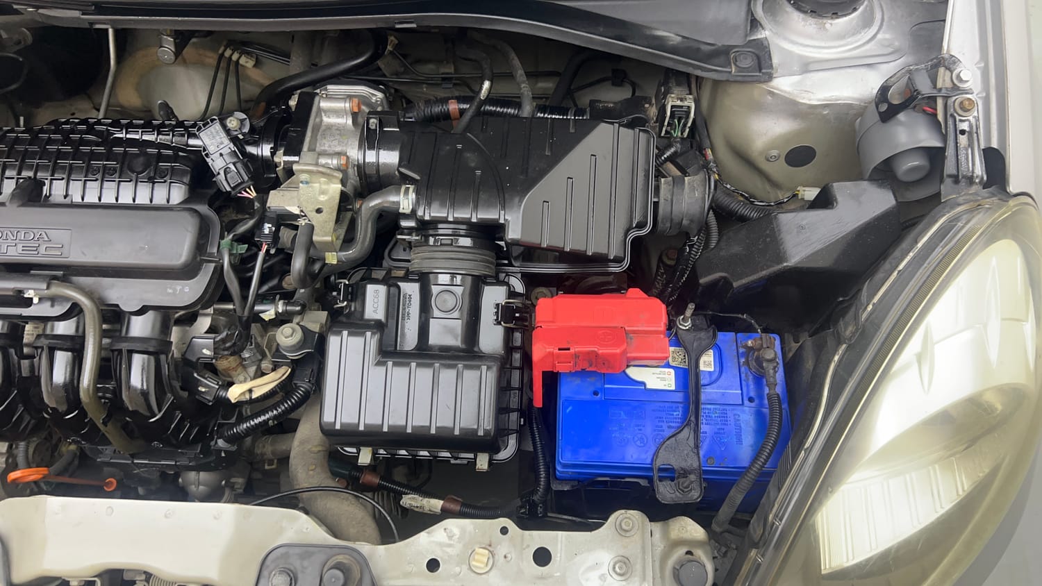 Used 2013 Honda Amaze 1.2 EX i-VTEC Petrol Manual engine ENGINE LEFT SIDE VIEW