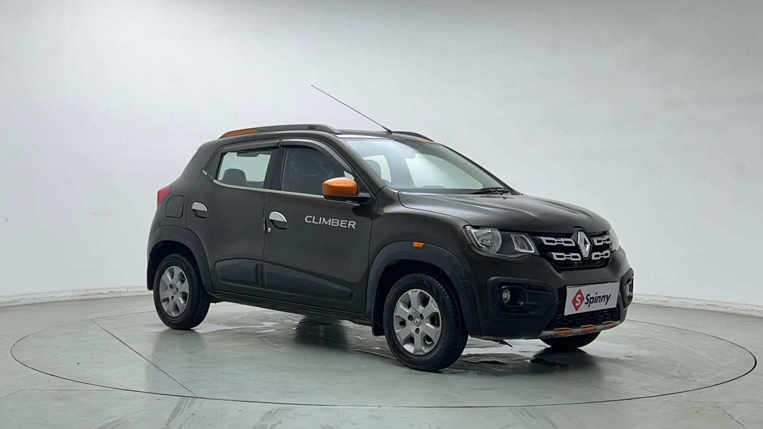 Used 2018 Renault Kwid CLIMBER 1.0 Petrol Manual exterior RIGHT FRONT CORNER VIEW