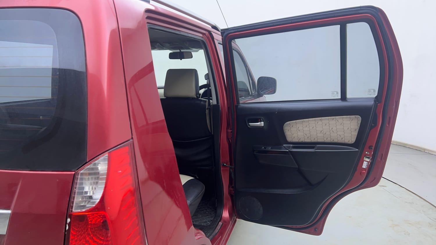 Used 2017 Maruti Suzuki Wagon R 1.0 VXI AMT Petrol Automatic interior RIGHT REAR DOOR OPEN VIEW