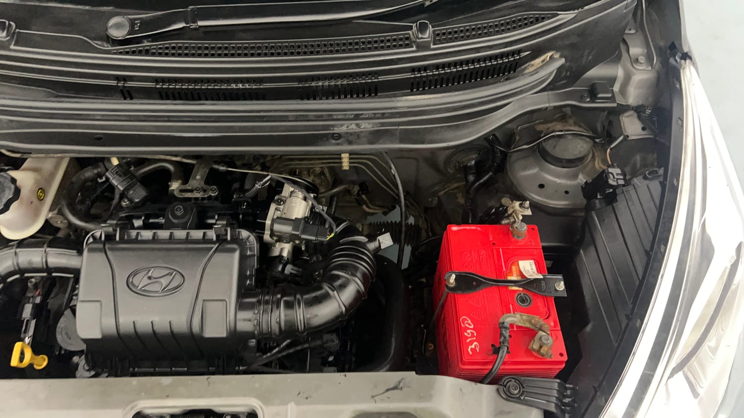 Used 2016 Hyundai Eon Era + Petrol Manual engine ENGINE LEFT SIDE VIEW