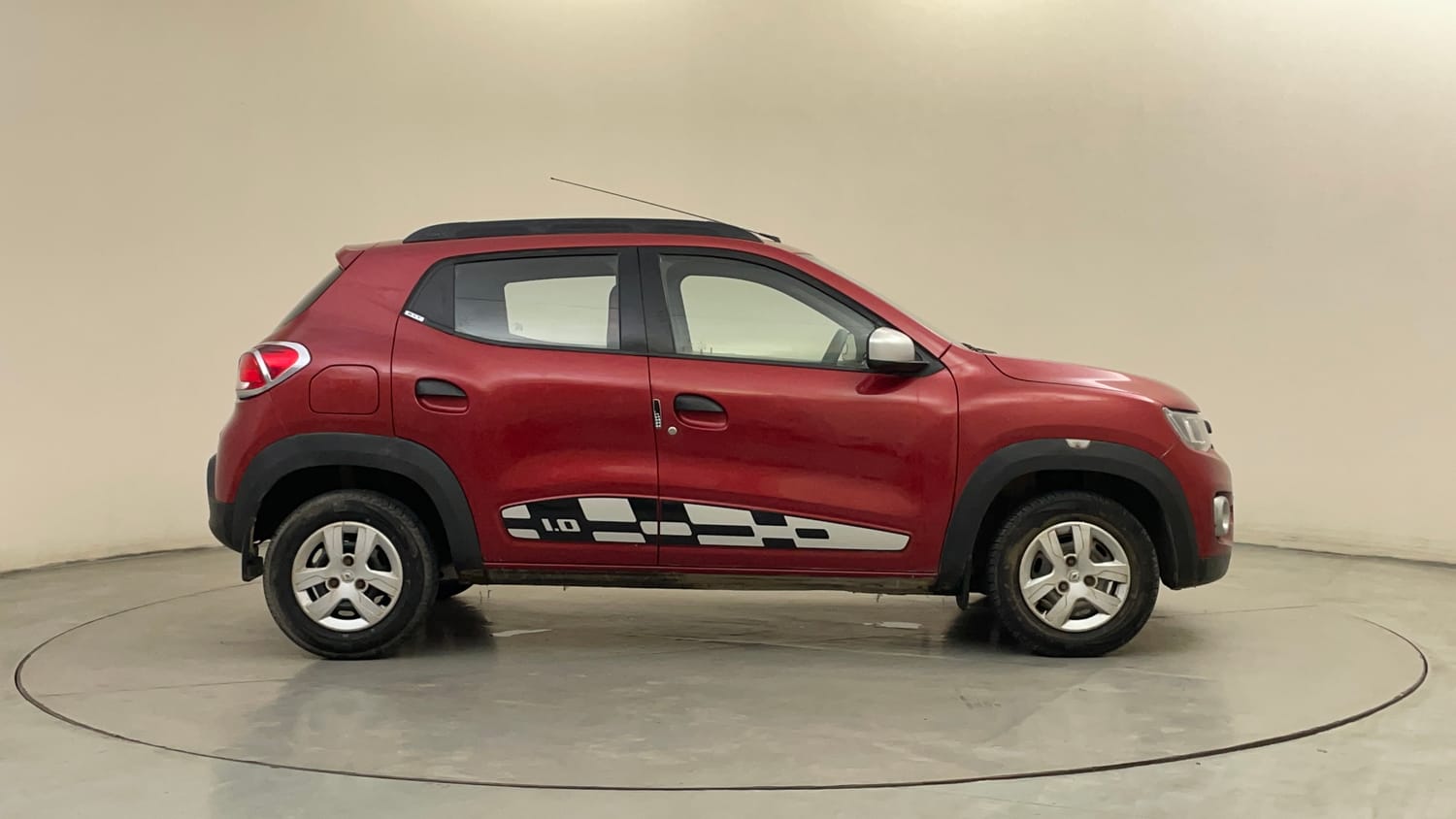 Used 2016 Renault Kwid 1.0 RXT Petrol Manual exterior RIGHT SIDE VIEW