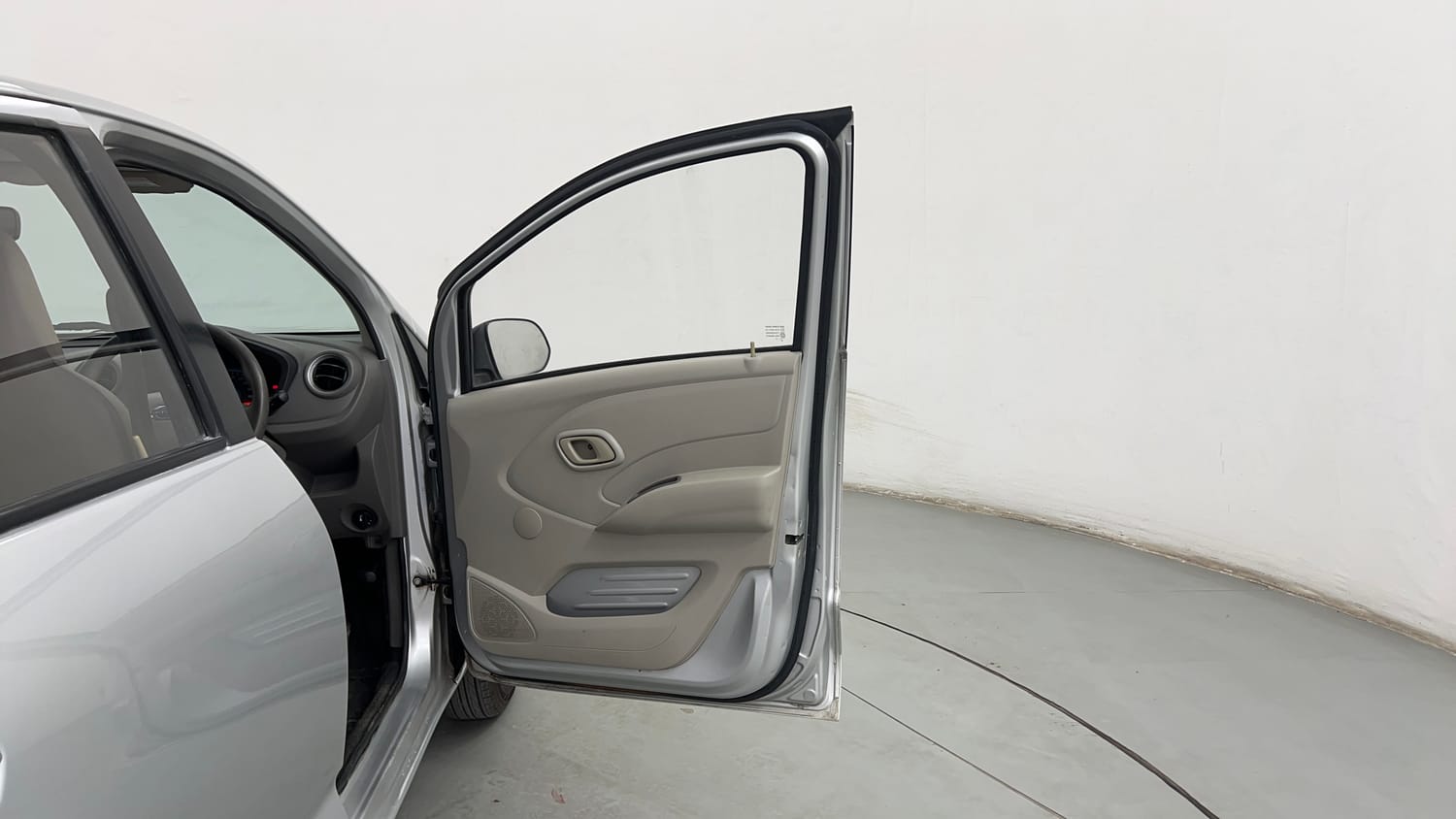 Used 2017 Datsun Redi-GO T (O) Petrol Manual interior RIGHT FRONT DOOR OPEN VIEW