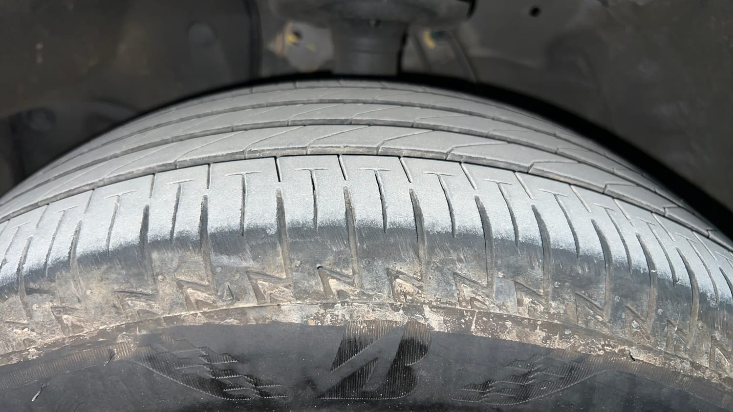 Used 2025 Honda Elevate ZX MT Petrol Manual tyres LEFT FRONT TYRE TREAD VIEW