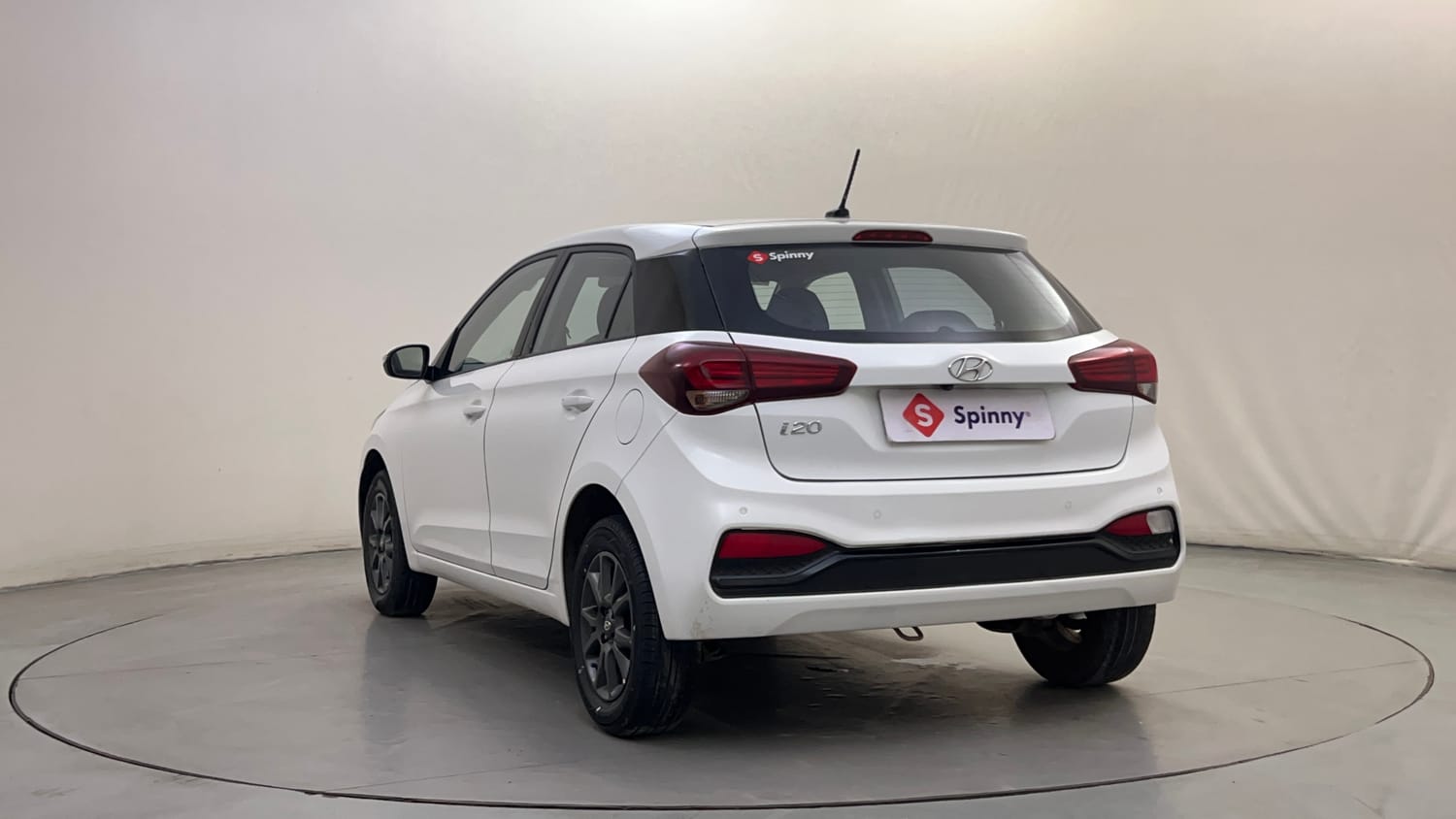 Used 2020 Hyundai Elite i20 Sportz Plus 1.2 Petrol Manual exterior LEFT REAR CORNER VIEW