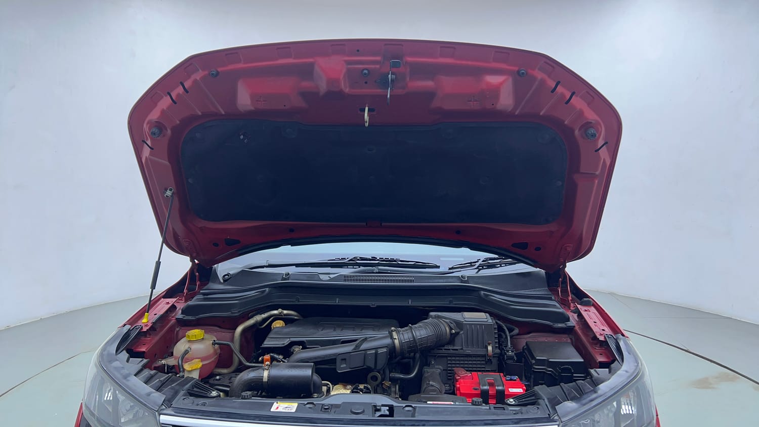 Used 2019 Mahindra XUV 300 1.2 W6 Petrol Manual engine ENGINE & BONNET OPEN FRONT VIEW