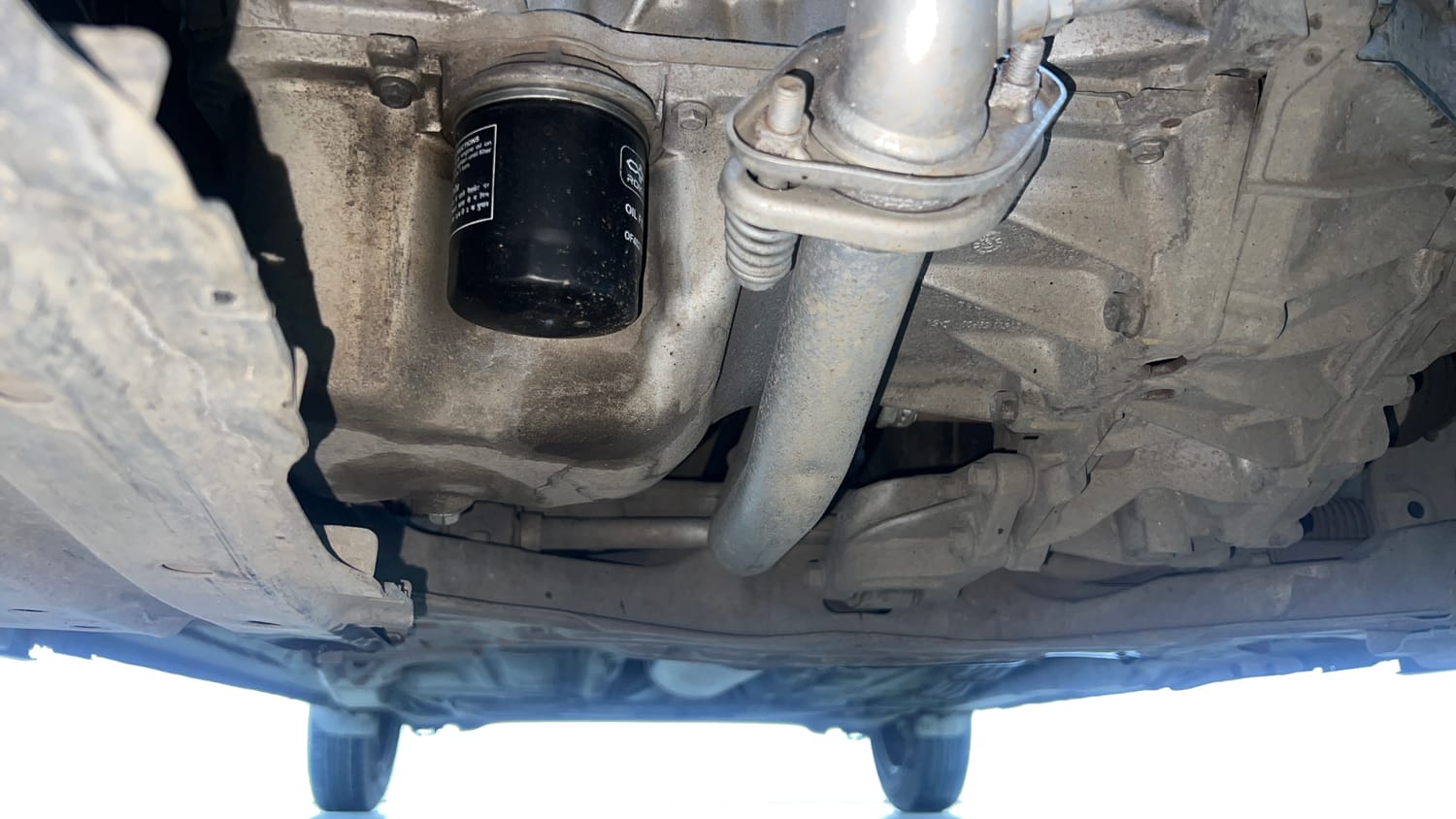 Used 2019 Maruti Suzuki Dzire VXi AMT Petrol Automatic extra FRONT LEFT UNDERBODY VIEW