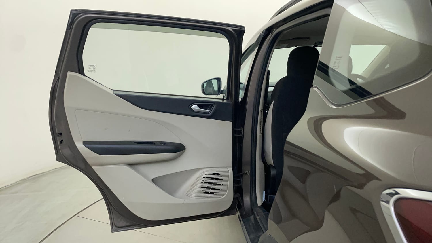 Used 2022 Renault Triber RXZ EASY-R AMT Dual Tone Petrol Automatic interior LEFT REAR DOOR OPEN VIEW