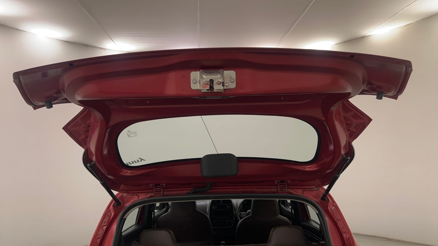 Used 2017 Renault Kwid RXL Petrol Manual interior DICKY DOOR OPEN VIEW