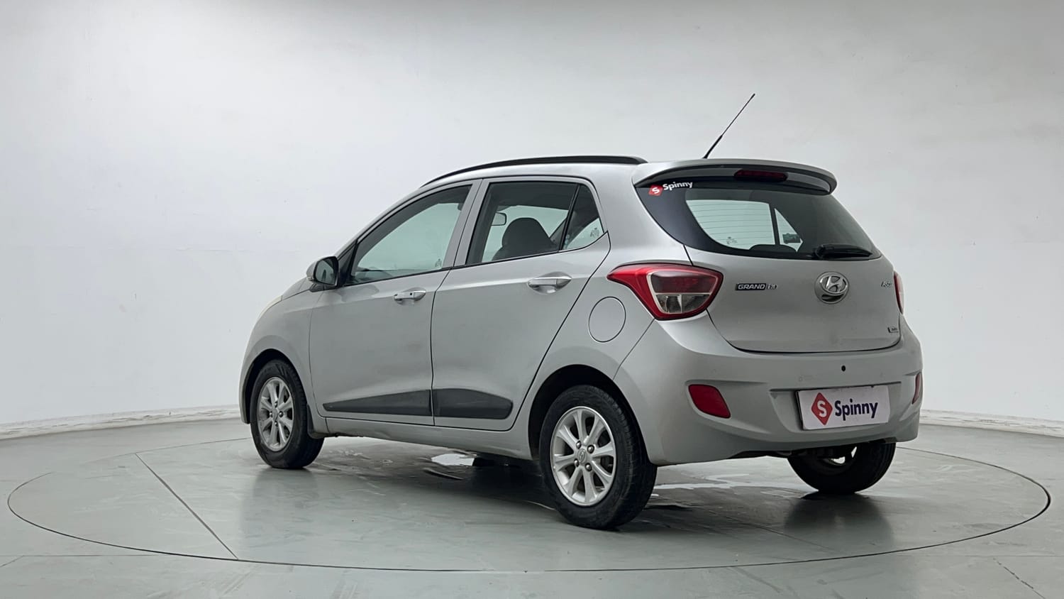 Used 2015 Hyundai Grand i10 Asta AT 1.2 Kappa VTVT Petrol Automatic exterior LEFT REAR CORNER VIEW