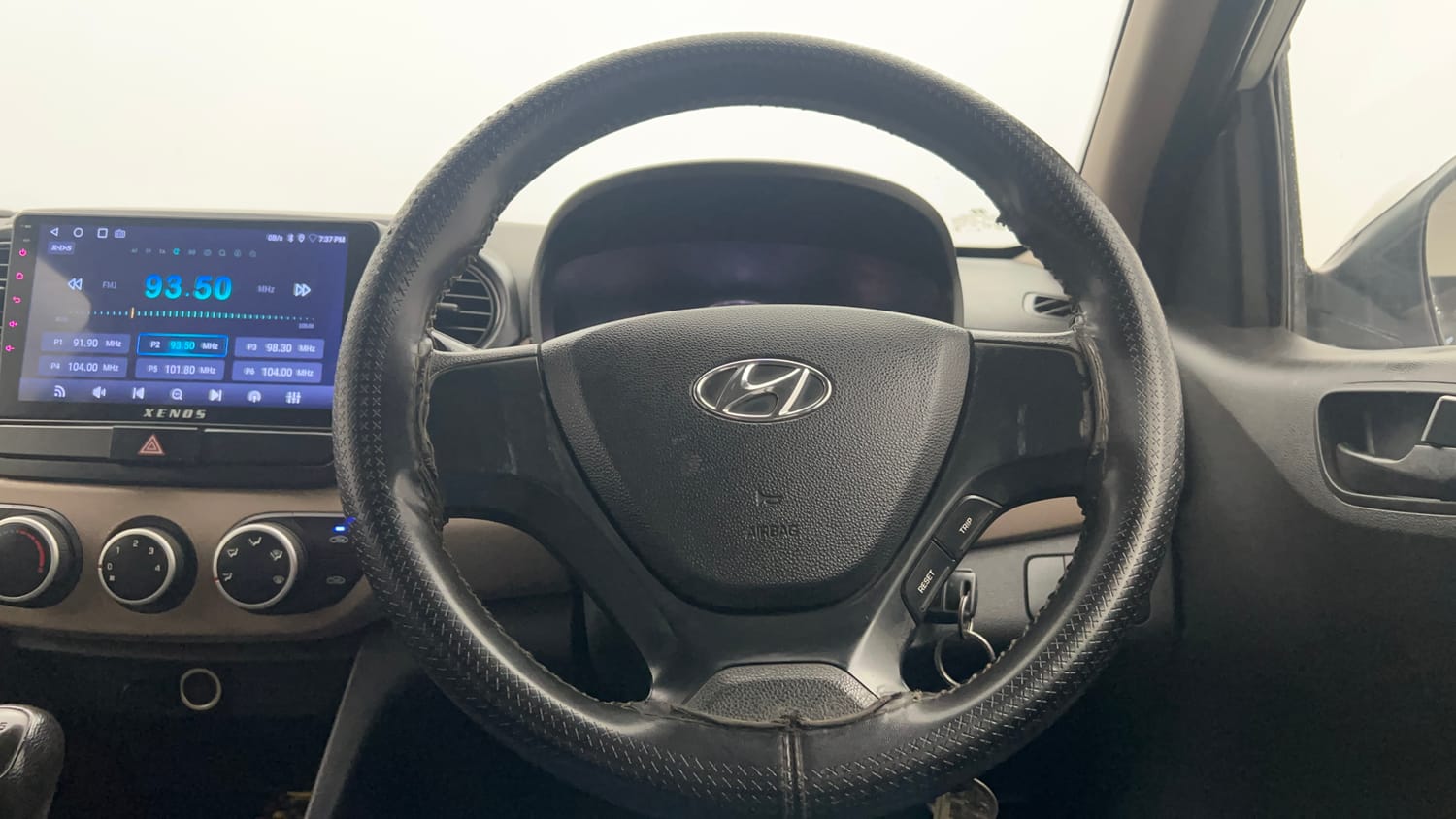 Used 2017 Hyundai Grand i10 Magna 1.2 Kappa VTVT Petrol Manual interior STEERING VIEW