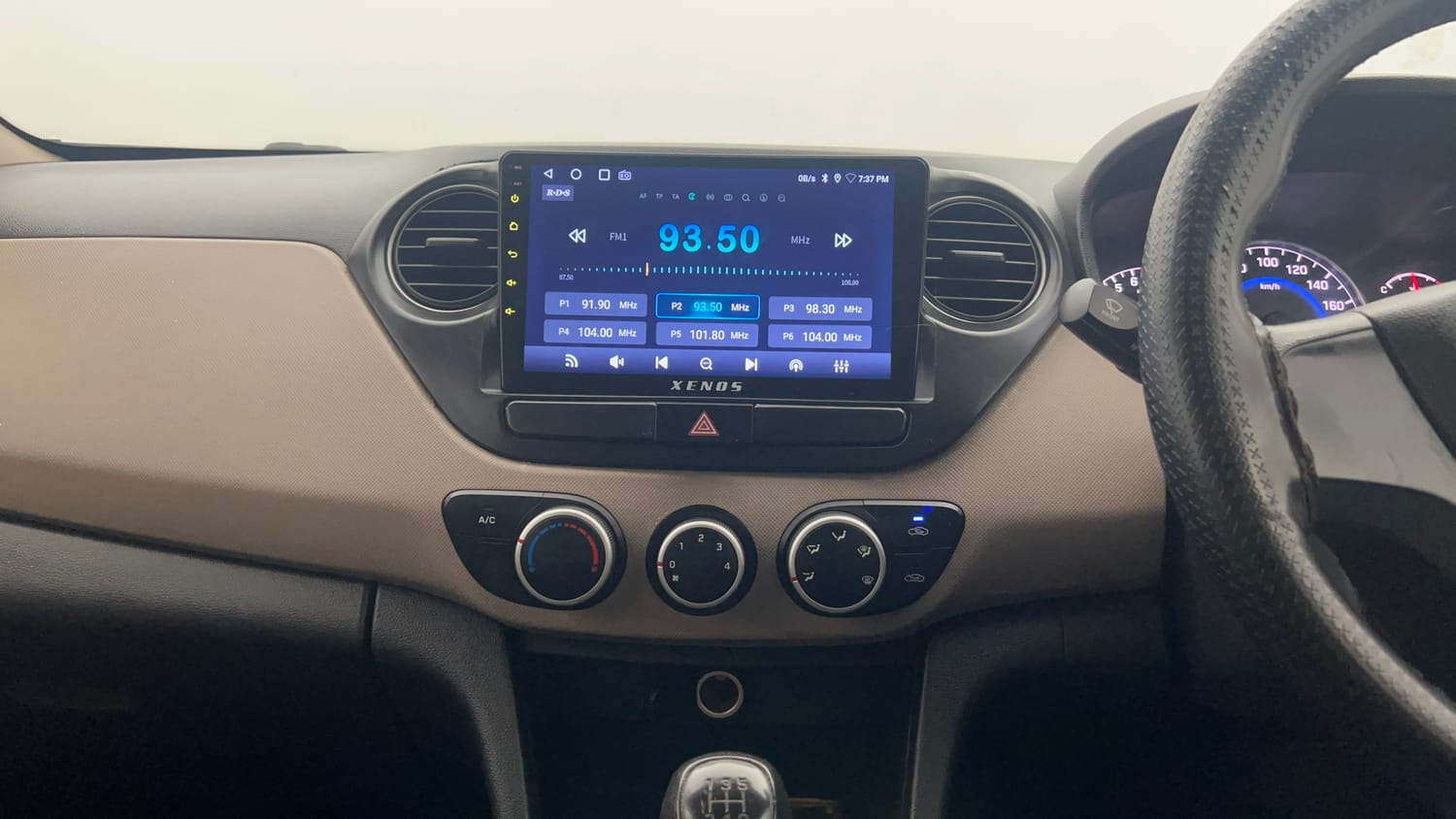 Used 2017 Hyundai Grand i10 Magna 1.2 Kappa VTVT Petrol Manual interior MUSIC SYSTEM & AC CONTROL VIEW